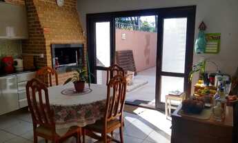 Imagem 7: Casa para venda com 240 metros quadrados com 4 dormitórios no Laranjal - Pelotas - RS