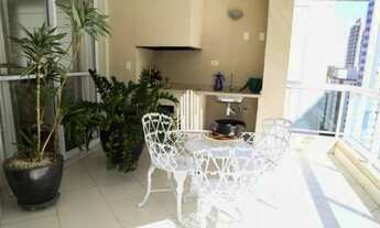 Imagem 3: APARTAMENTO DE 144M² COM TRÊS SUÍTES, CINCO BANHEIROS E TRÊS VAGAS Á VENDA NA VILA MASCOTE