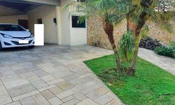 Imagem: Casa de Alto Padrão, no Bairro Campestre