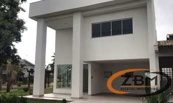 Imagem: Casa à venda 3 Quartos, 4 Vagas, 256M²