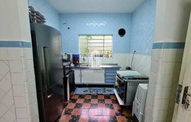 Imagem 4: Casa térrea, com 3 dorm., 1 banheiro, sala, copa, cozinha e lavanderia (com quartinho). Te