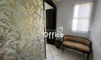 Imagem 2: Apartamento com 3 Quartos à venda, 83 m² por R$ 210.000 - Resid. Villa Verde - Anápolis/GO