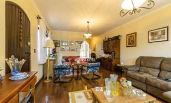 Imagem: SOBRADO COM TRÊS DORMITÓRIOS (UMA SUÍTE)