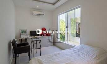 Imagem 4: Vendo casa em São Francisco - Niterói/RJ com 4 quartos, sendo 2 suítes em um terreno de 40