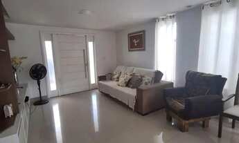 Imagem 2: Vendo casa em condomínio na Granja dos Cavaleiros com 4 quartos ( 3suítes