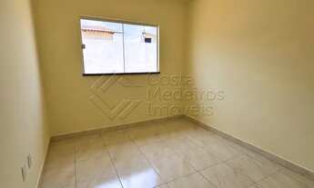 Imagem 3: Casa à Venda no Residencial Europa, Extremoz - Amplo Terreno e Conforto!