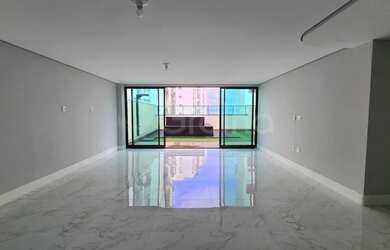 Imagem 4: Apartamento para Venda em Florianópolis, Agronômica, 3 dormitórios, 2 suítes, 3 banheiros