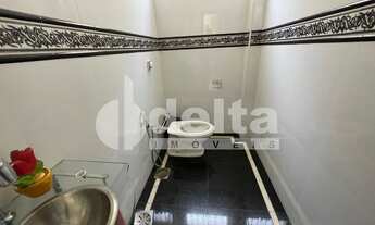 Imagem 5: Casa Residencial ou Comercial disponível para locação e venda no bairro Presidente Rooseve