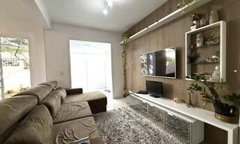 Imagem 4: Sobrado condomínio com pátio lateral