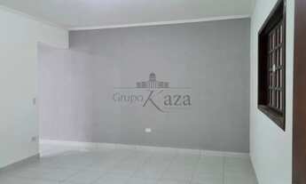 Imagem 2: Oportunidade - Casa térrea - Jardim Santa Julia - 2 Dormitórios - 67,70m²