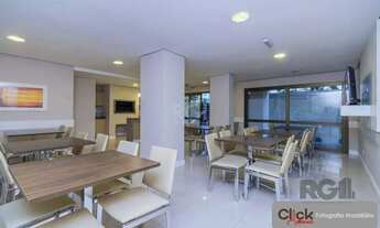 Imagem 6: Vende apartamento desocupado, andar alto, mobiliado, living de dois ambientes, no Passo da