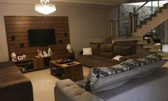 Imagem: Casa em Rua Flores de Goiás - Vila Rosália