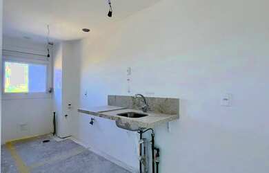 Imagem 4: Apartamento de 02 dormitórios. 59m² privativos, churrasqueira e vaga, com suíte próximo Pu