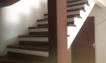 Imagem 2: Sobrado próxima à Estação Luiz Pasteur