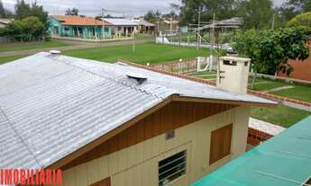 Imagem 3: Residência + sobrado a poucos metros do mar ! REF: M 1006