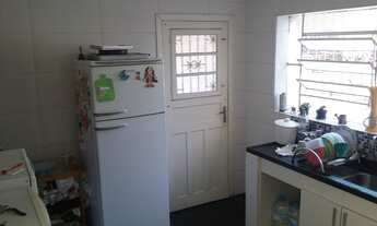 Imagem 5: Sobrado a venda possui 237m2 privativos garagem fechada pátio - Porto Alegre - RS