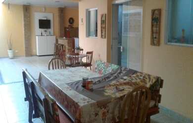 Imagem 7: IMPERDÍVEL Casa com 4 dormitórios