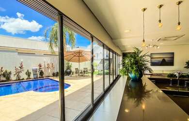 Imagem 6: Casa para venda com 382 metros quadrados com 4 quartos em Ribeirão do Lipa - Cuiabá - Mato