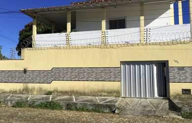 Imagem 2: Casa linda de esquina, com 3 dormitorios dois sendo suíte