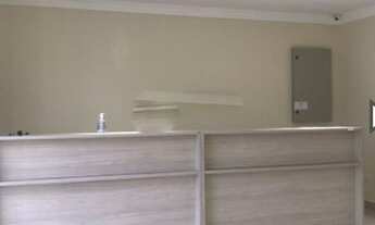 Imagem 4: Casa para aluguel e venda possui 946 metros quadrados com 10 quartos