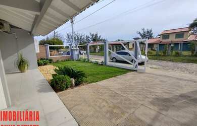 Imagem 3: Excelente residência com piscina a poucos metros do mar !! REF: M 1053 Z