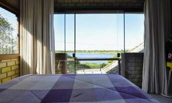 Imagem: Belo sobrado em localização impar com