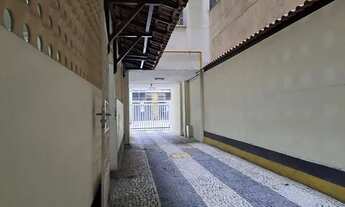 Imagem 4: Icarái- Centro de Bairro- apto 2 quartos com depedencia e garagem