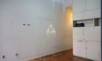 Imagem 4: Sala e quarto com jardim de inverno/ Flamengo