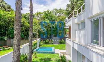 Imagem 4: Casa única no condomínio mais seguro de Curitiba