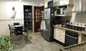 Imagem 5: Casa Sobrado à venda no Morumbi de 200m² com 3 dormitórios sendo 3 suítes e 2 vagas de ga