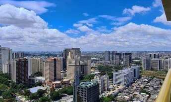 Imagem 4: Totalmente reformado, andar alto, vista privilegiada !