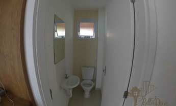 Imagem 7: Locação - Casa com 2 dormitórios, cozinha com móveis planejados e quintal com churrasqueir