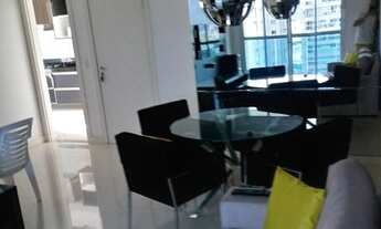 Imagem 2: Apartamento para Venda em Vila Velha, Itapuã, 2 dormitórios, 1 suíte, 2 banheiros, 2 vagas