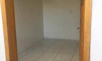 Imagem 4: Alugo Geminado Casa com 2 dormitórios