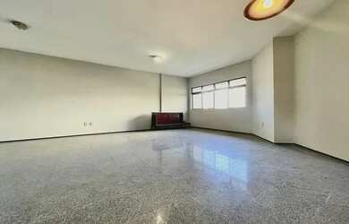 Imagem 4: Apartamento Apartamento com 3 dormitórios