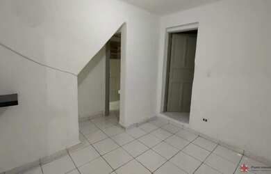 Imagem 2: CASA COM 01 DORMITÓRIO, SALA, COZINHA, BANHEIRO, LAVANDERIA, QUINTAL. AMPLO ESPAÇO. LOCALI