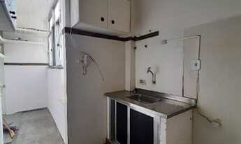 Imagem 6: BELA LOCALIZAÇÃO apartamento de 2 quartos, sala, cozinha, 2 banheiros, de frente, armários