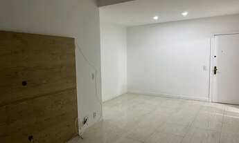 Imagem 2: Novo Leblon , 2 quartos 1 suíte todo reformado vista , condomínio com total infraestrutura