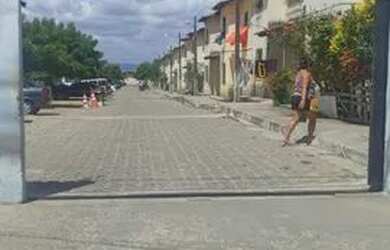 Imagem 4: Vendo Apartamento Com 02 Quartos No Final Da Avenida Oscar Araripe Por R$40.000,00. vá