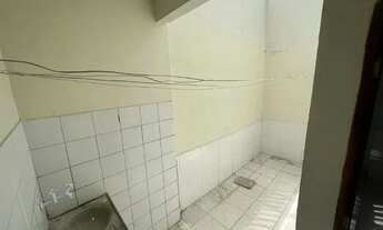 Imagem 7: Quitinetes novas para mulheres próximas ao aririzal e Supermercado Mateus da Cohama