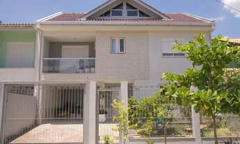 Imagem: Casa de condomínio em Rua Corticeira