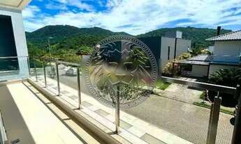 Imagem 2: Casa 4 suítes em condomínio fechado no Rio Tavares em Florianópolis