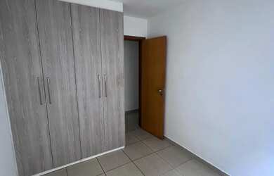 Imagem 4: 2 Quartos no Castelo/Manacás: 3 VAGAS + Armários Totais! Oportunidade Única