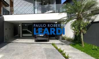 Imagem: CASA ASSOBRADADA - CONDOMÍNIO ARUJAZINHO