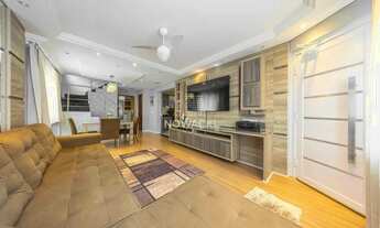 Imagem 2: EXCELENTE SOBRADO A VENDA COM 4 DORMITÓRIOS E 4 VAGAS NO PINHEIRINHO!