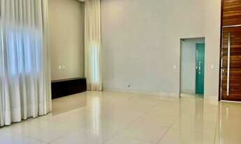 Imagem 2: Casa Térrea, Condomínio do Lago, 3 etapa, terreno com 650 m2, 280 m2 construídos. São 3 su