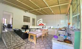 Imagem: Casa à venda, 2 quartos, 1 suíte, 3 vagas