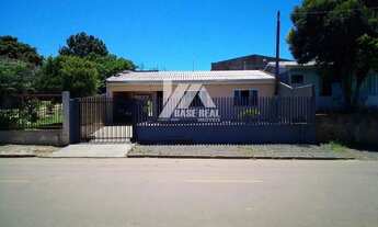 Imagem: Casa em alvenaria com 2 quartos, garagem