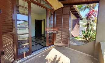 Imagem 2: Casa para Venda em Florianópolis, Parque São Jorge, 4 dormitórios, 1 suíte, 3 banheiros, 3
