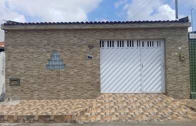 Imagem: Casa 2/4 com uma suíte no Marcos Freire